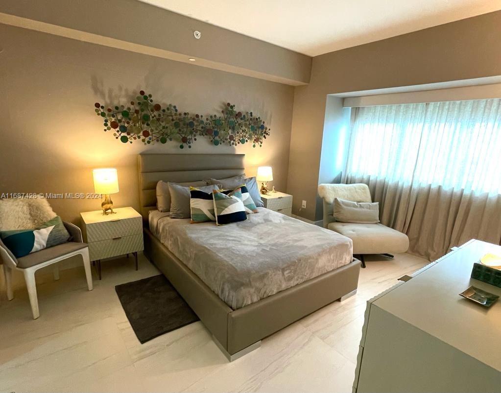 PARAISO BAY CONDO - Residential