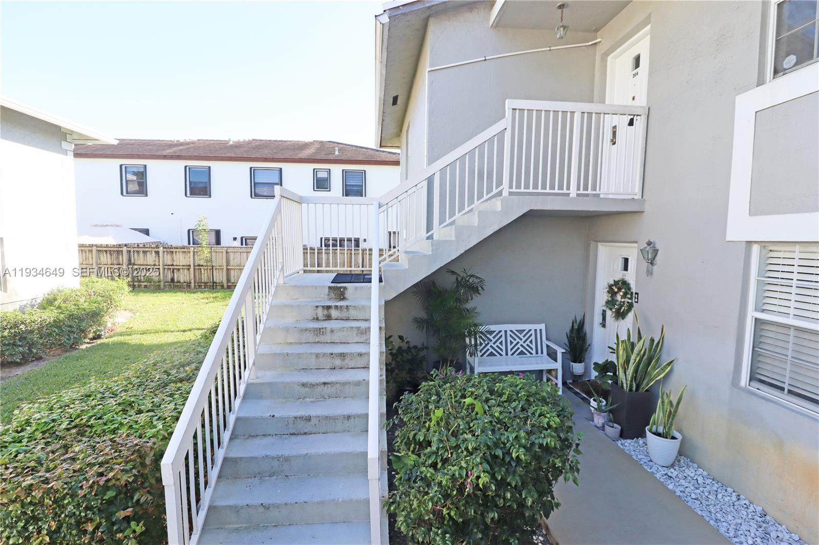 MONTEREY VILLAGE-TWO COND - Residential