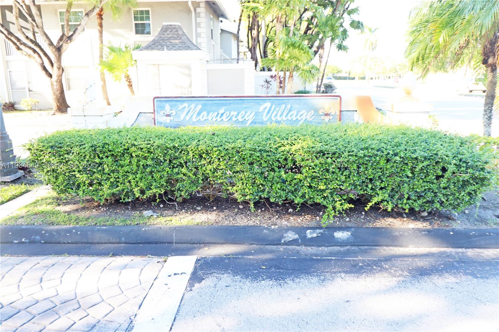 MONTEREY VILLAGE-TWO COND - Residential