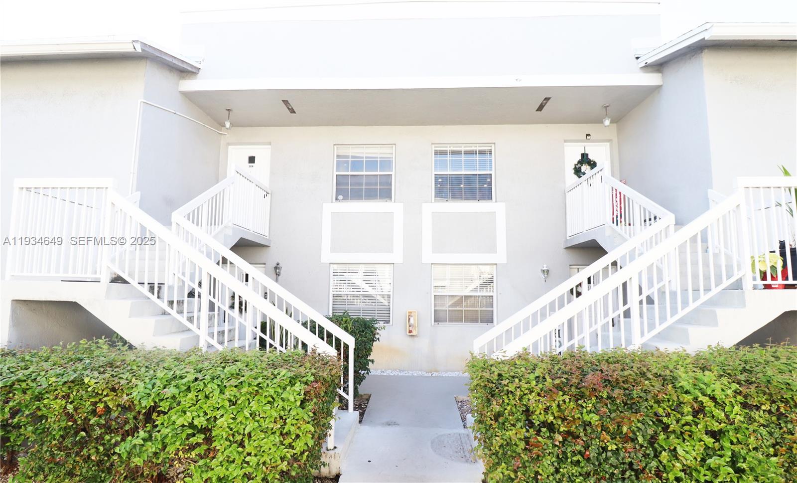 MONTEREY VILLAGE-TWO COND - Residential