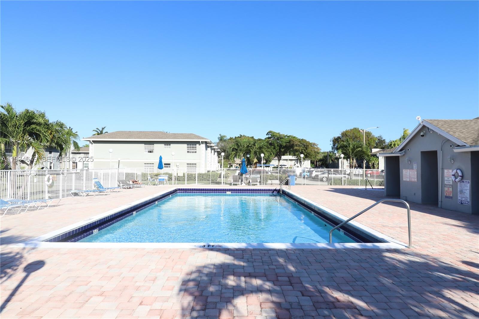 MONTEREY VILLAGE-TWO COND - Residential