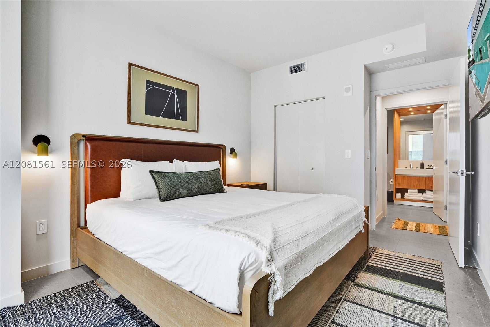 11 NE 6th St 610