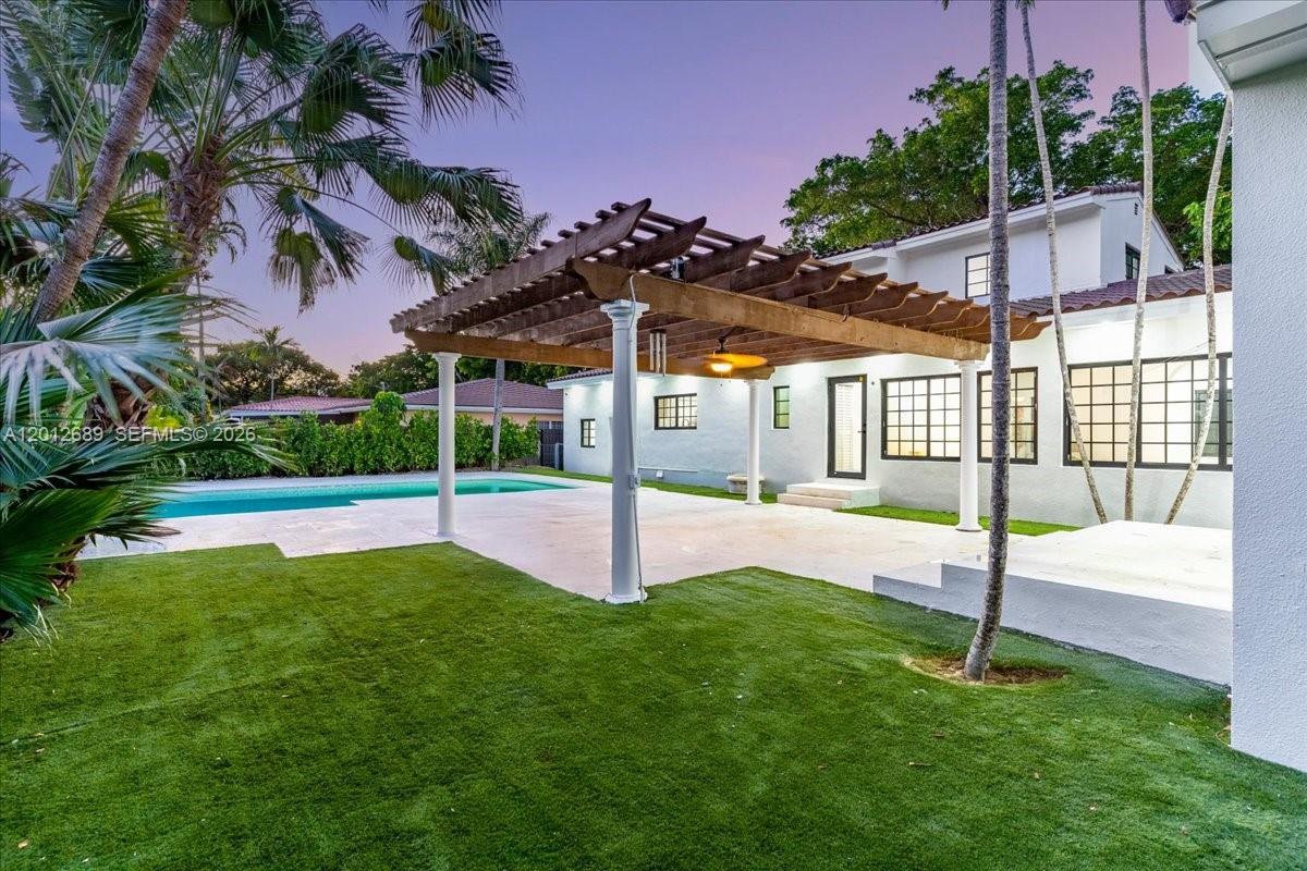 C GABLES RIVIERA SEC 5 - Residential