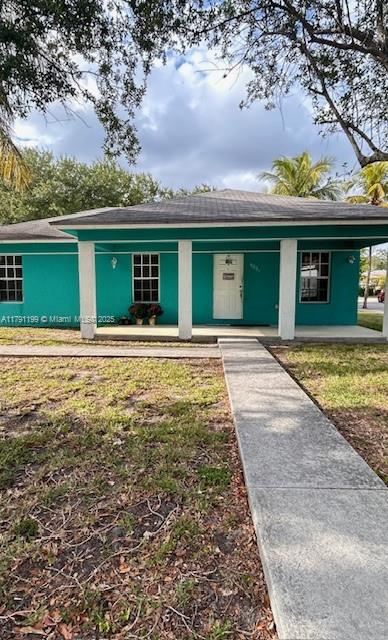 Property for Sale at 6001 Sw 66th St, South Miami, Miami-Dade County, Florida - Bedrooms: 3 
Bathrooms: 1  - $700,000