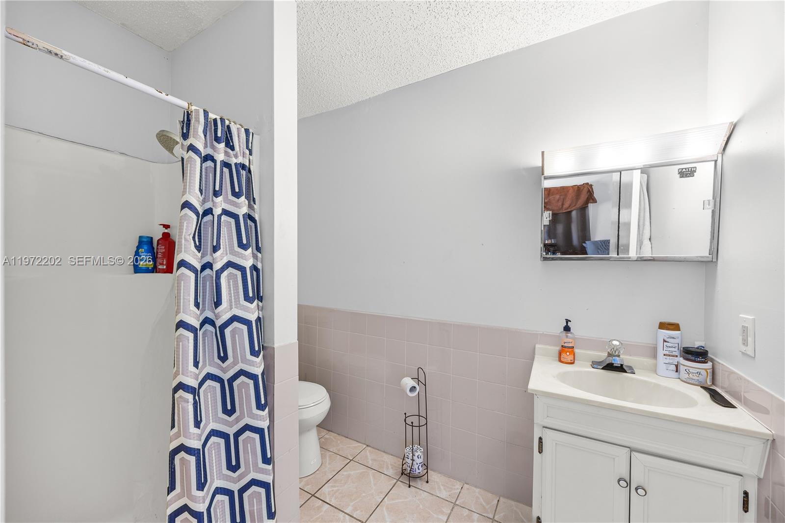 WOODCREST MNR - Residential