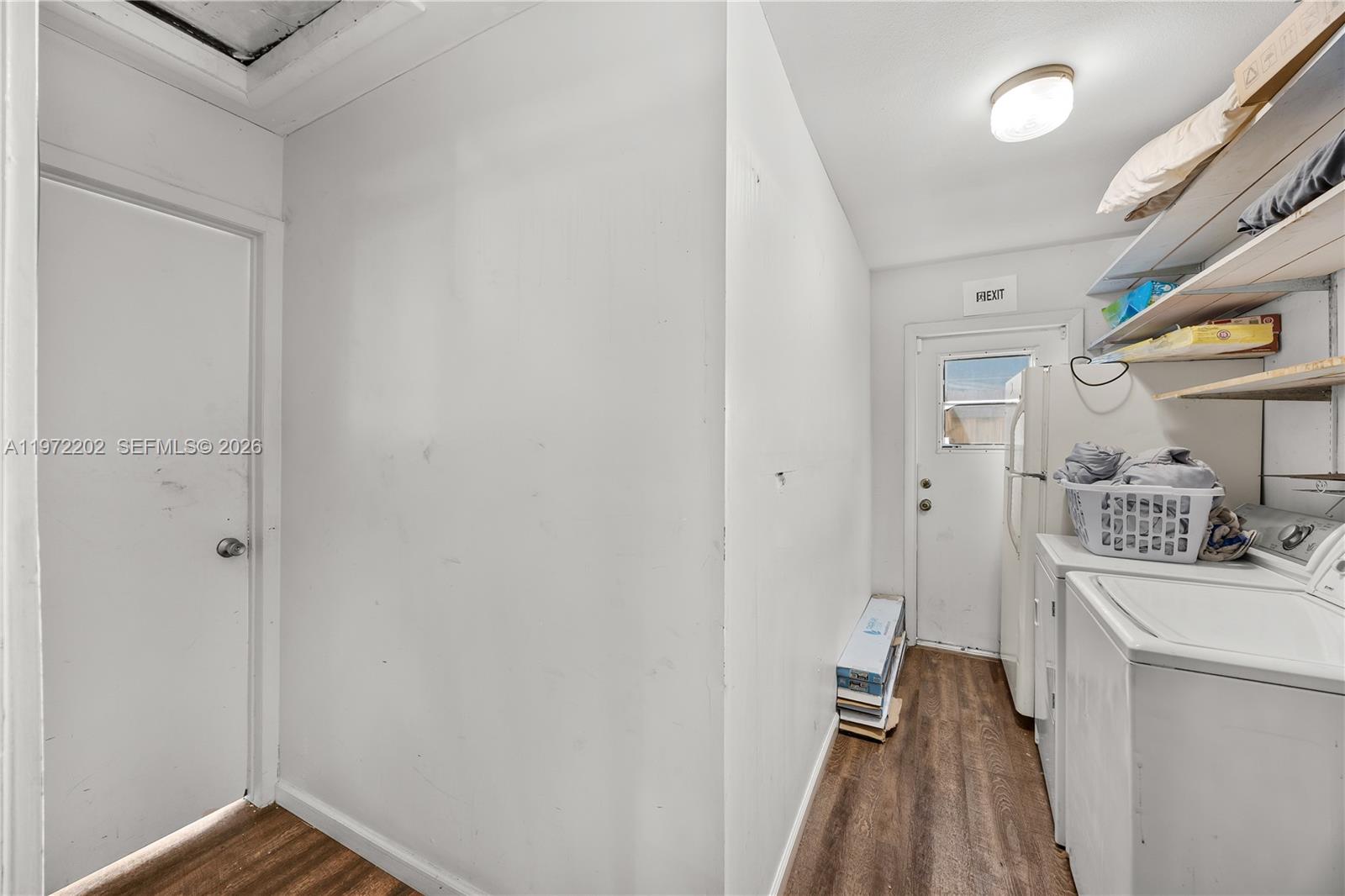 WOODCREST MNR - Residential