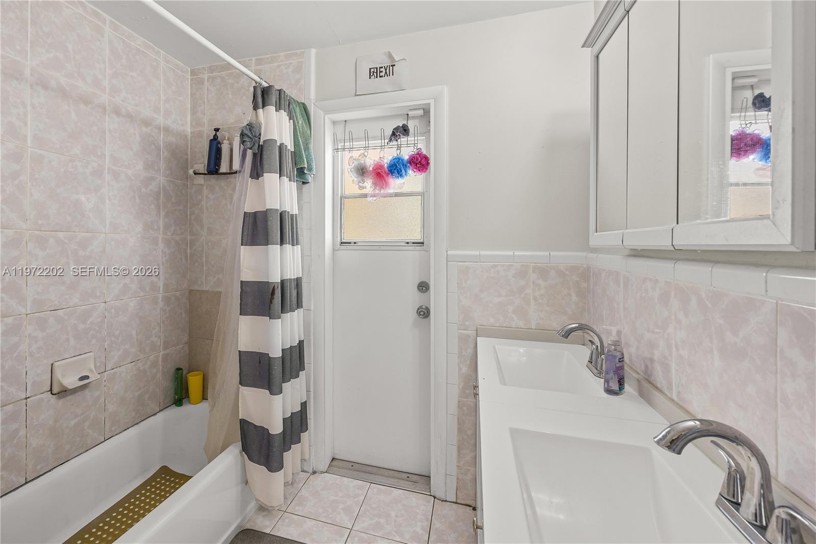 WOODCREST MNR - Residential