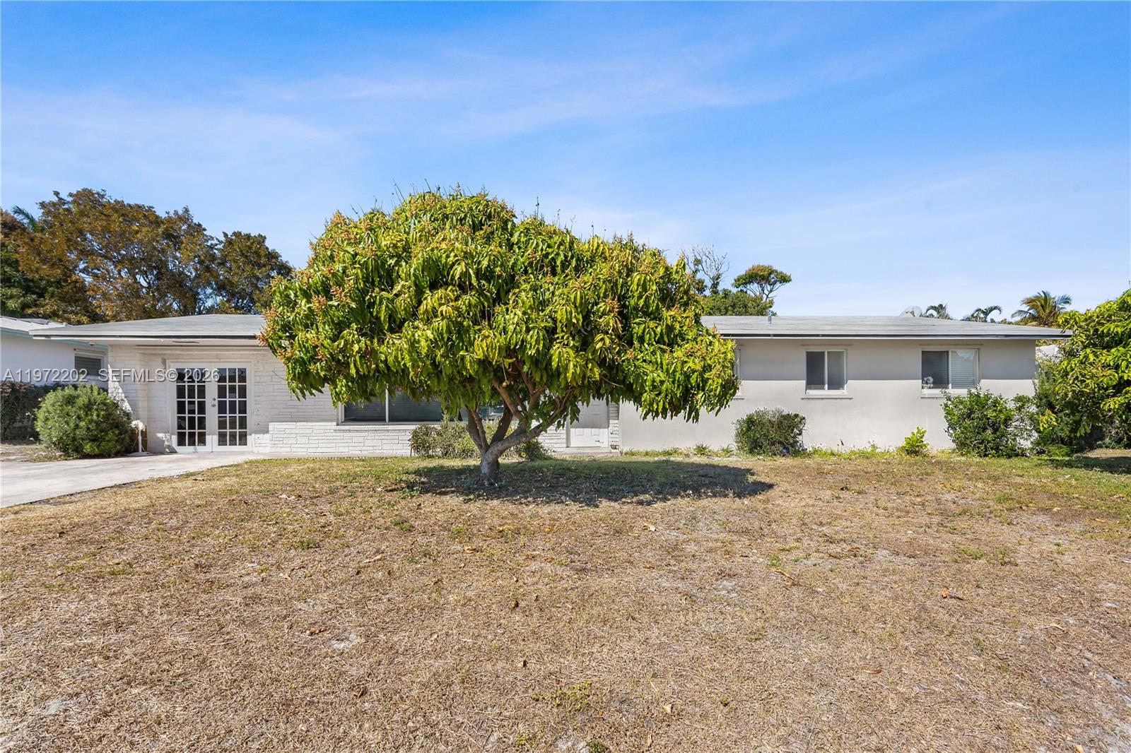 WOODCREST MNR - Residential