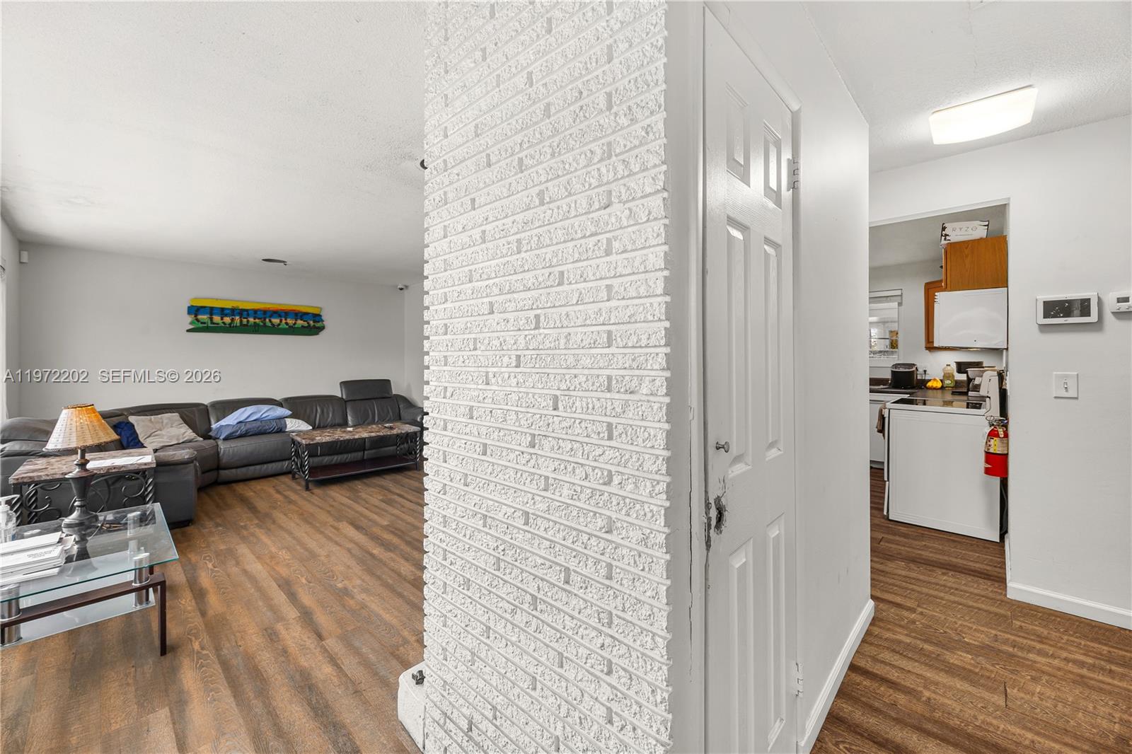 WOODCREST MNR - Residential