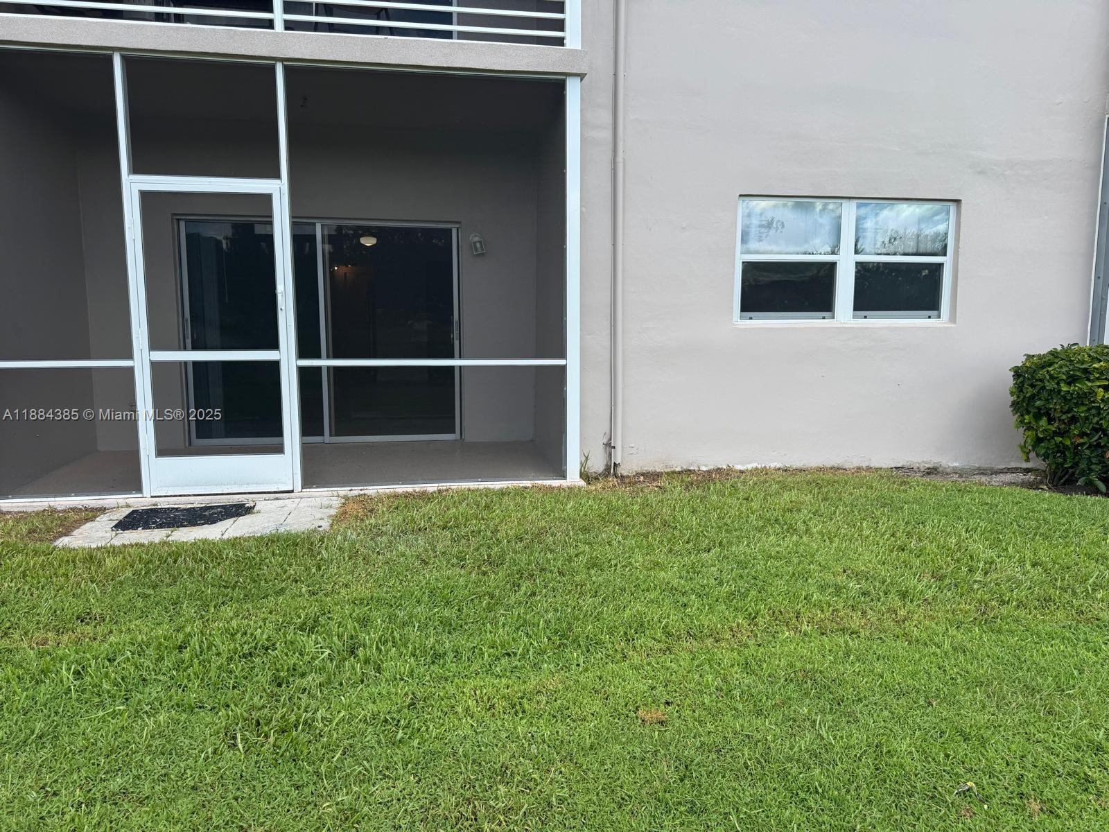 ARROWHEAD CONDO NO III - Residential