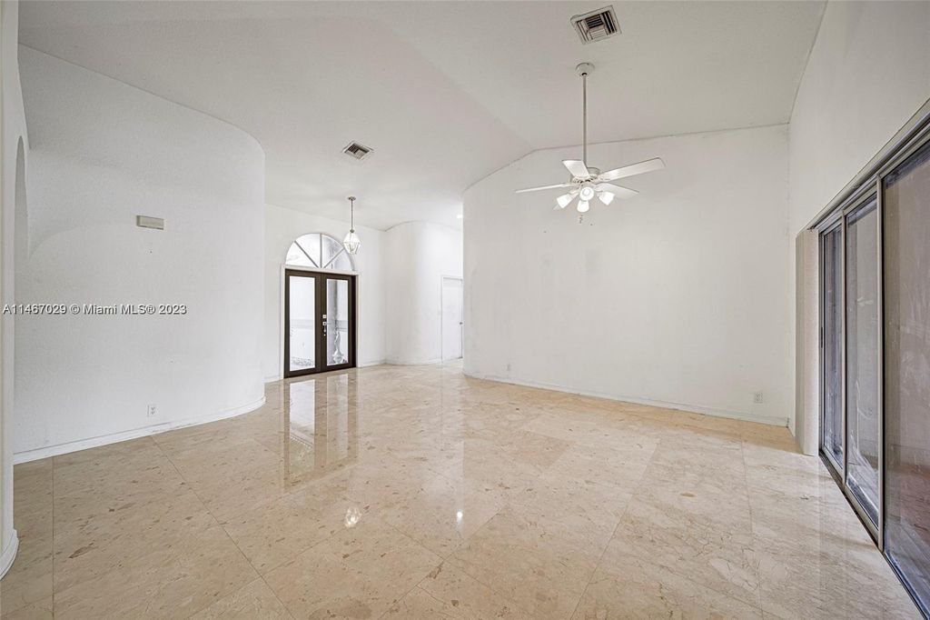 Photo of 20506 SW 54th Pl, Pembroke Pines, FL 33332 (MLS # A11467029)