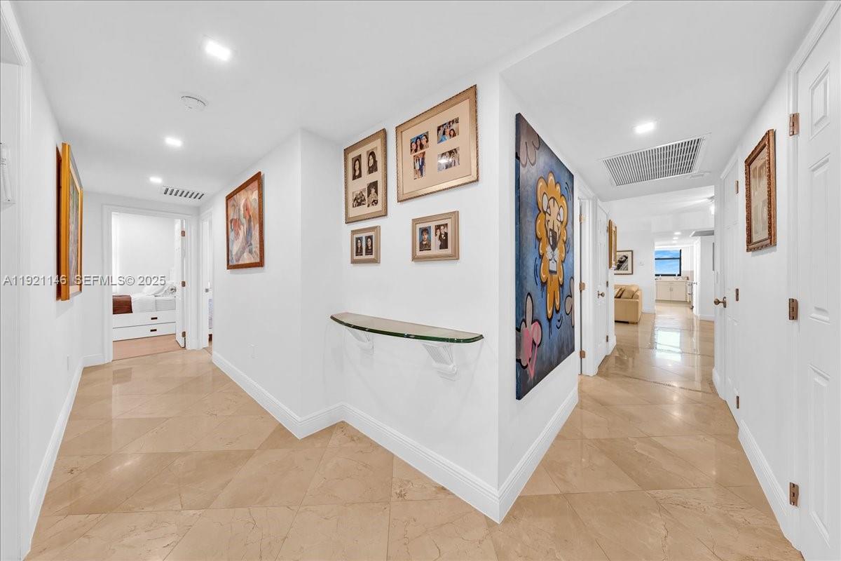 BALMORAL CONDO - Residential