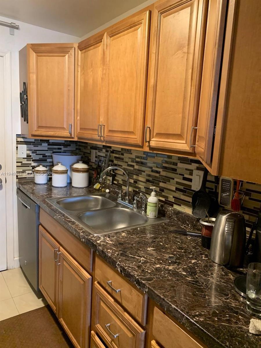 MAR-LEN GARDENS NO 7 CORP - Residential