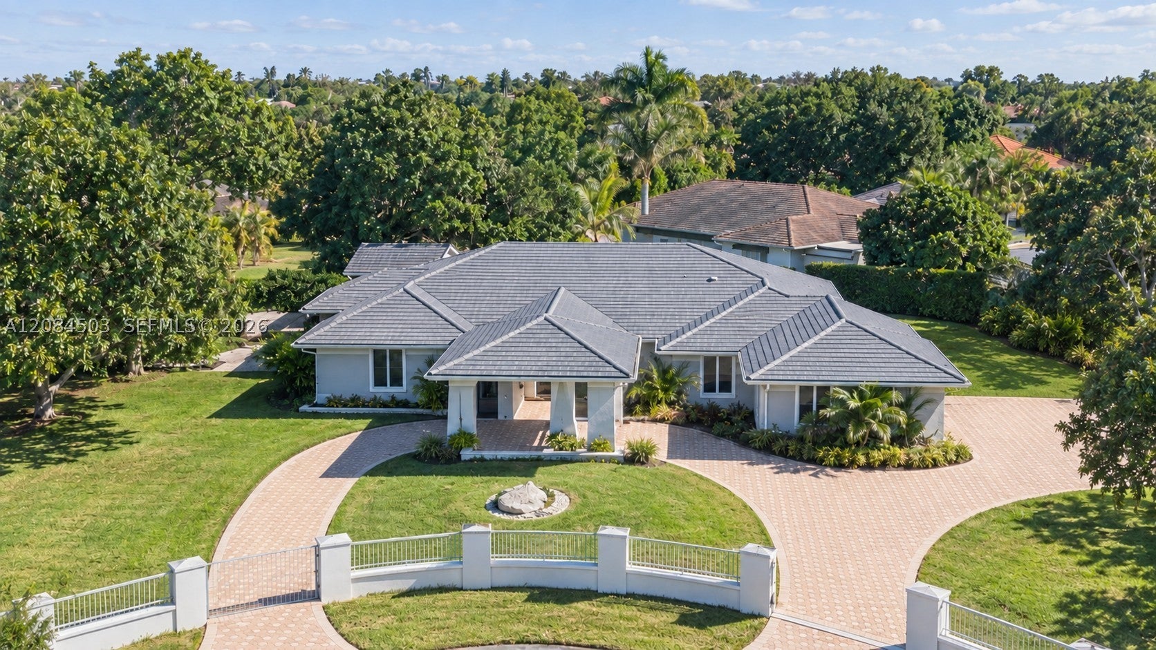 7625 SW 75th Ave
