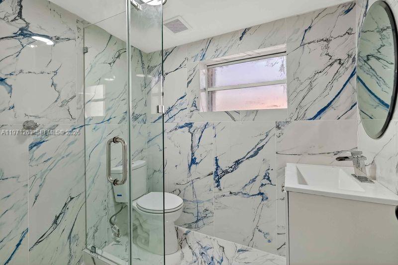 SUNNY ISLES ESTATES - Residential