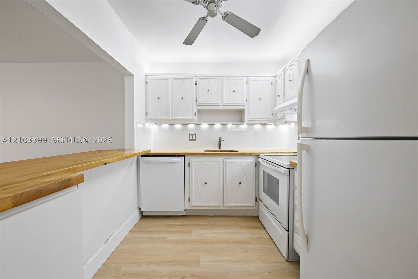 253 S Cypress Rd 211