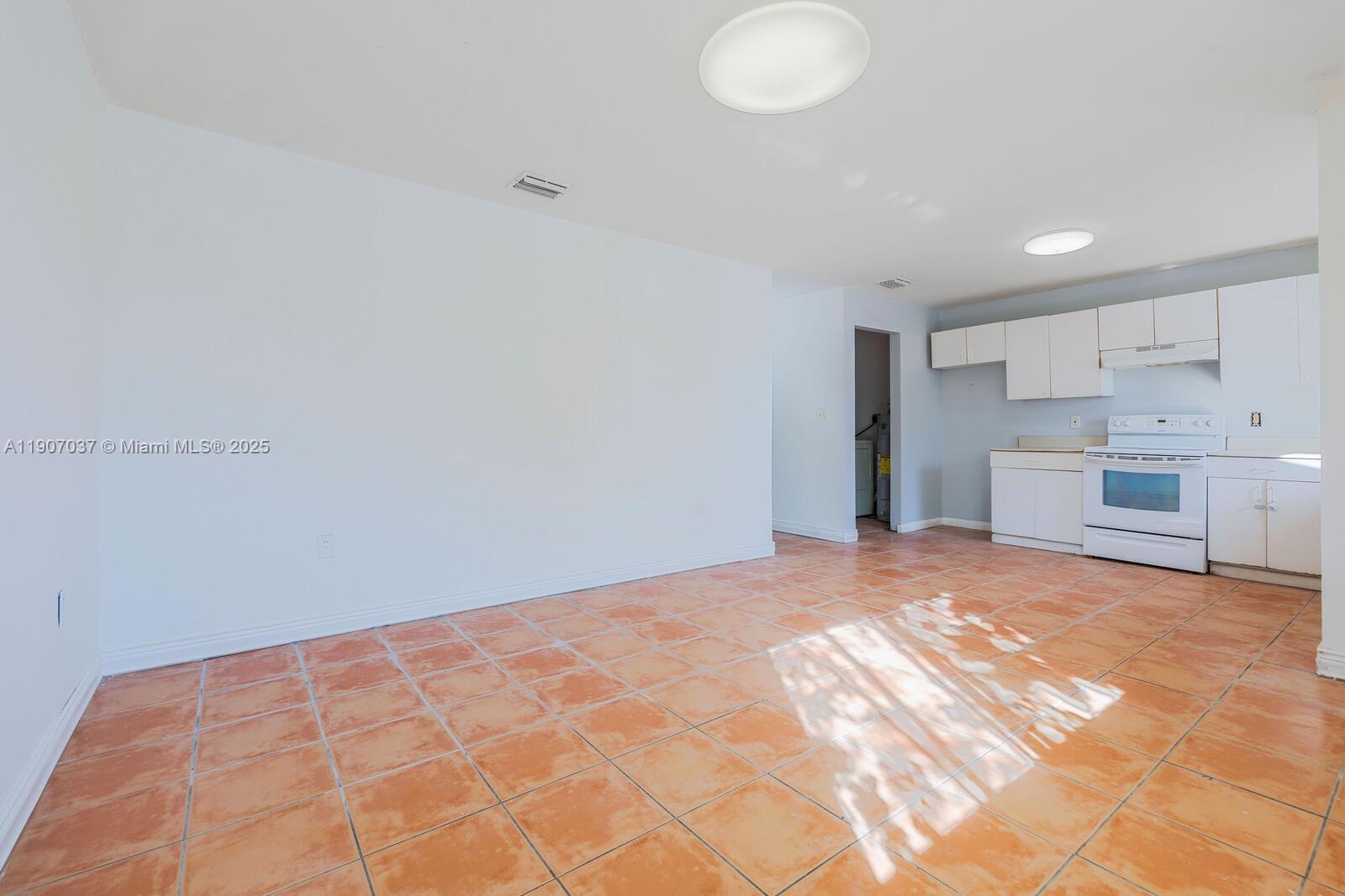 SEAPINES - Residential Lease