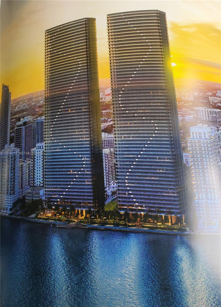 ARIA RESERVE - Residential