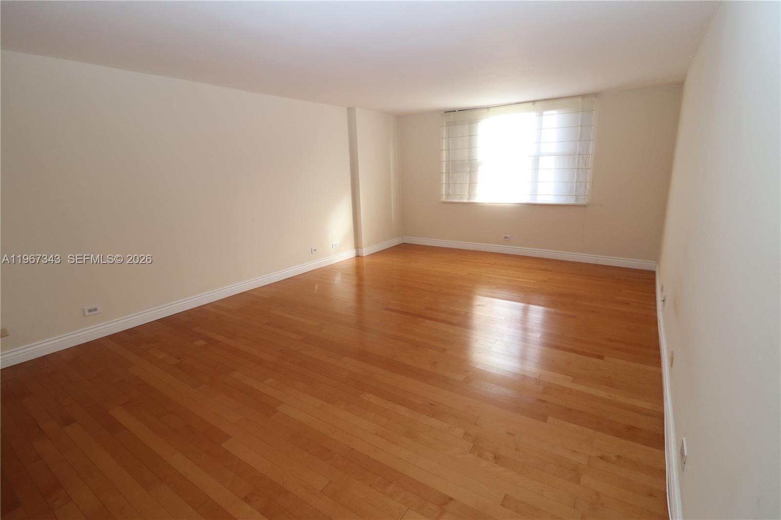 CRICKET CLUB CONDO - Residential