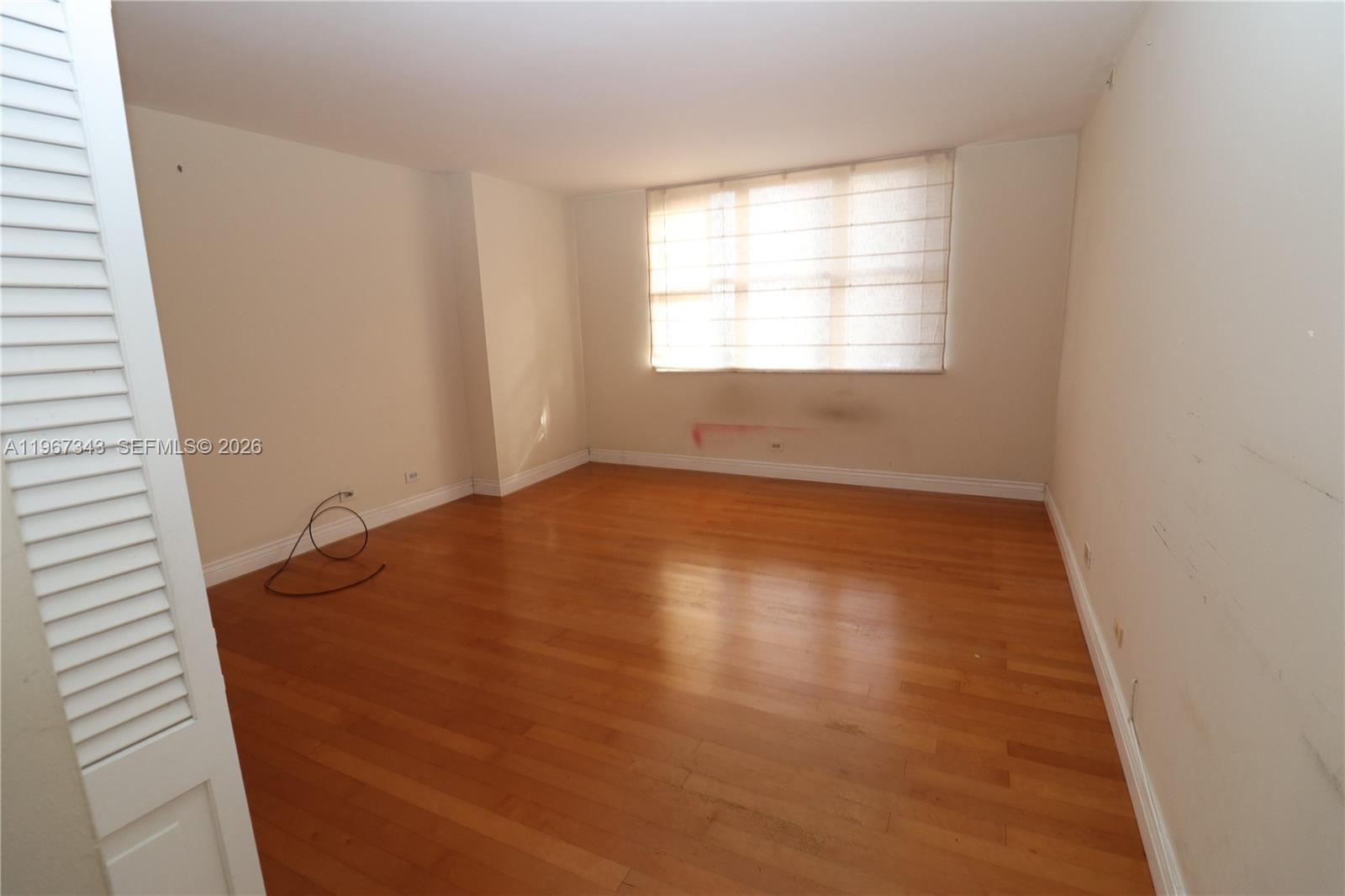 CRICKET CLUB CONDO - Residential