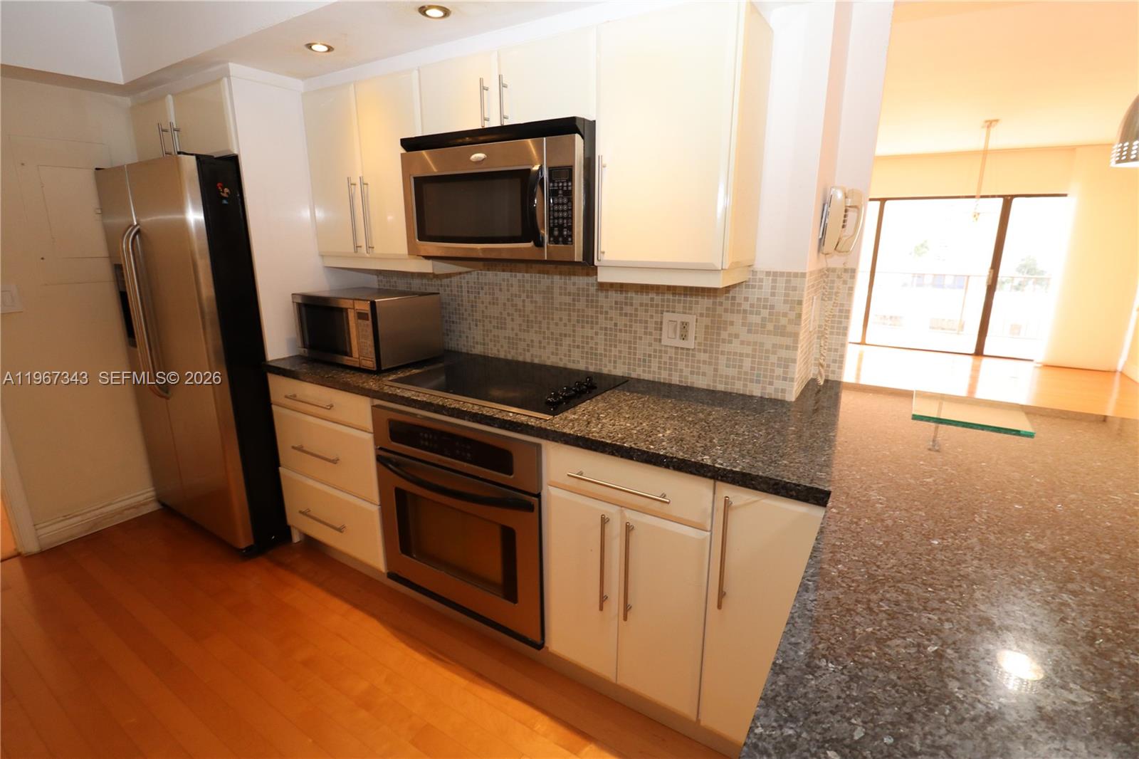 CRICKET CLUB CONDO - Residential