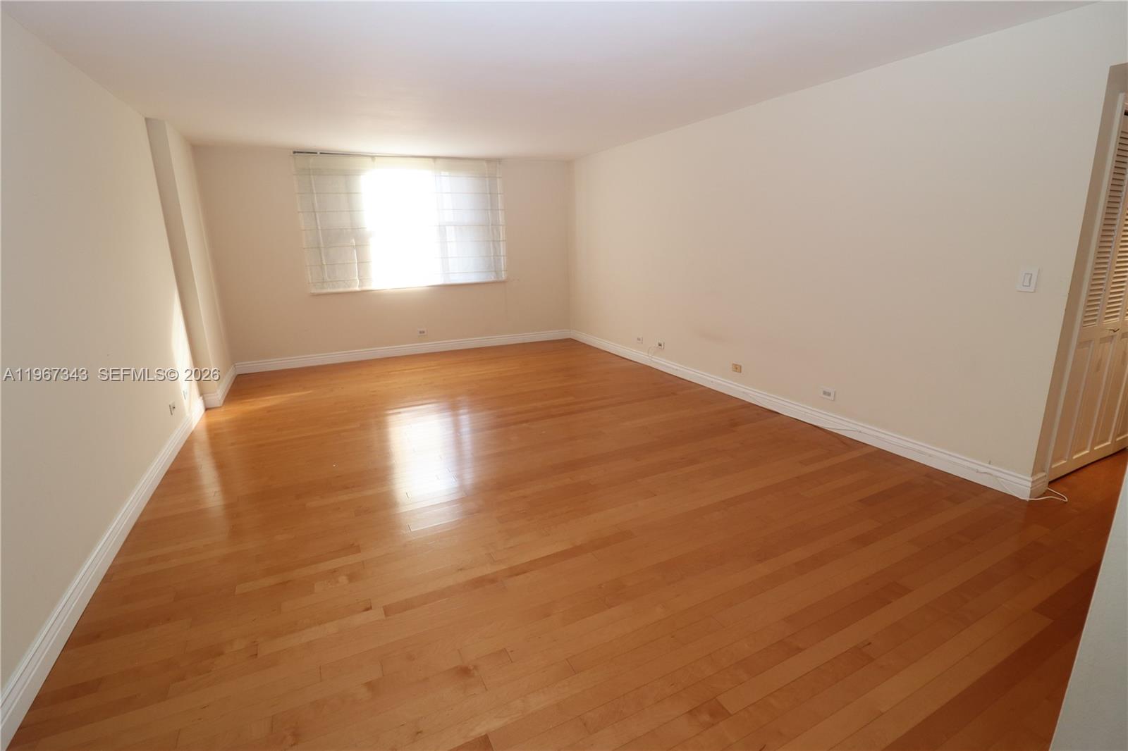 CRICKET CLUB CONDO - Residential