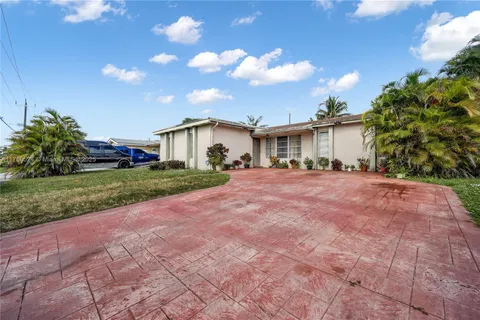 8401 NW 27th Pl, Sunrise, FL 33322 - MLS#: A11769524