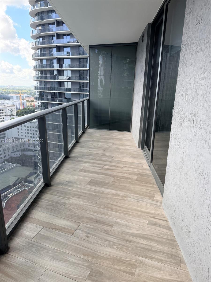 801 SMA RESIDENCES CONDO - Residential