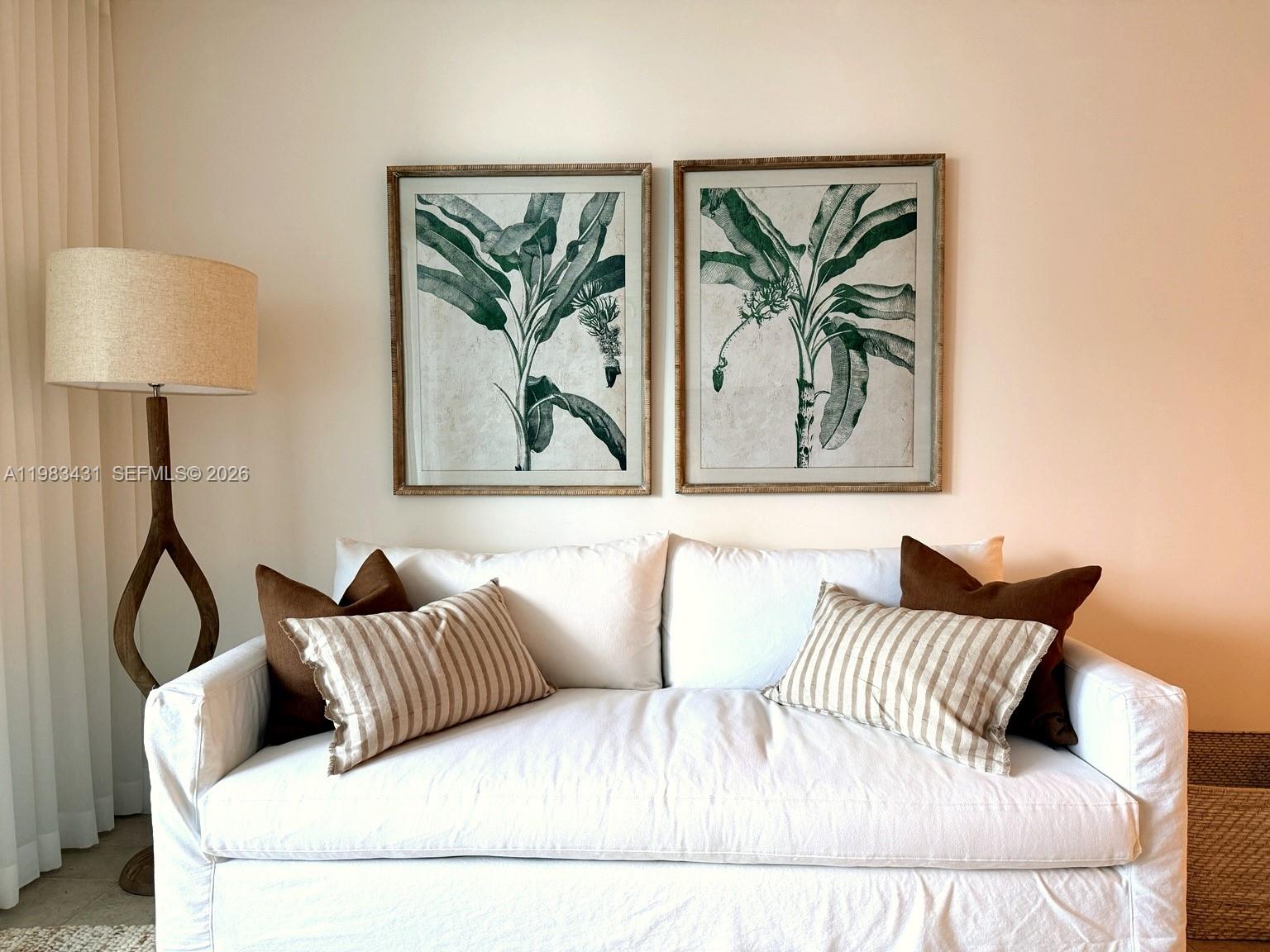 RONEY PALACE CONDO - Residential Lease