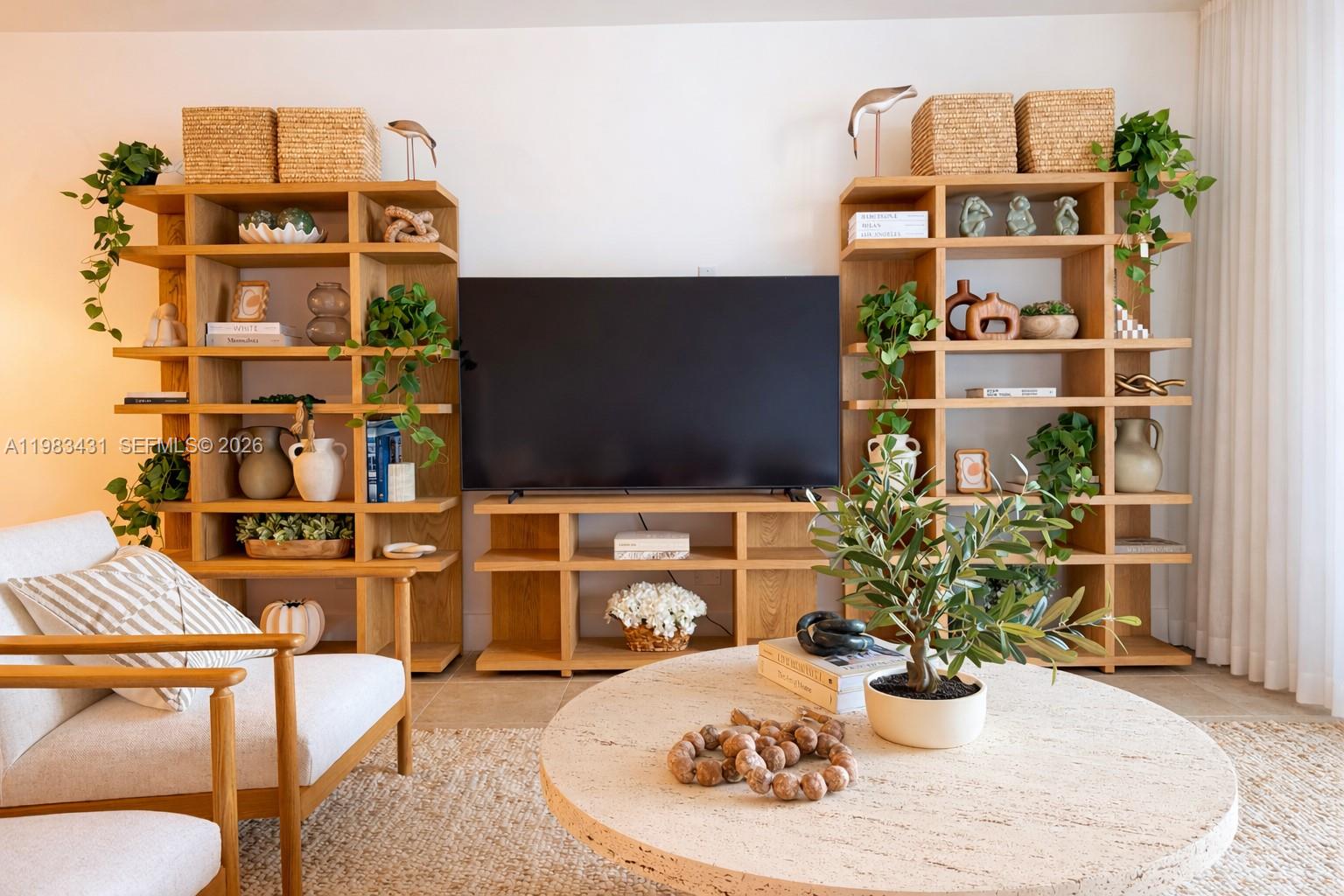 RONEY PALACE CONDO - Residential Lease