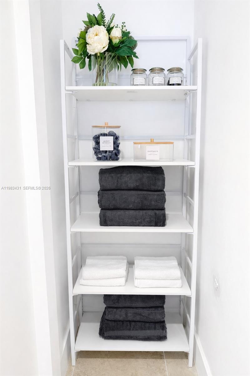 RONEY PALACE CONDO - Residential Lease