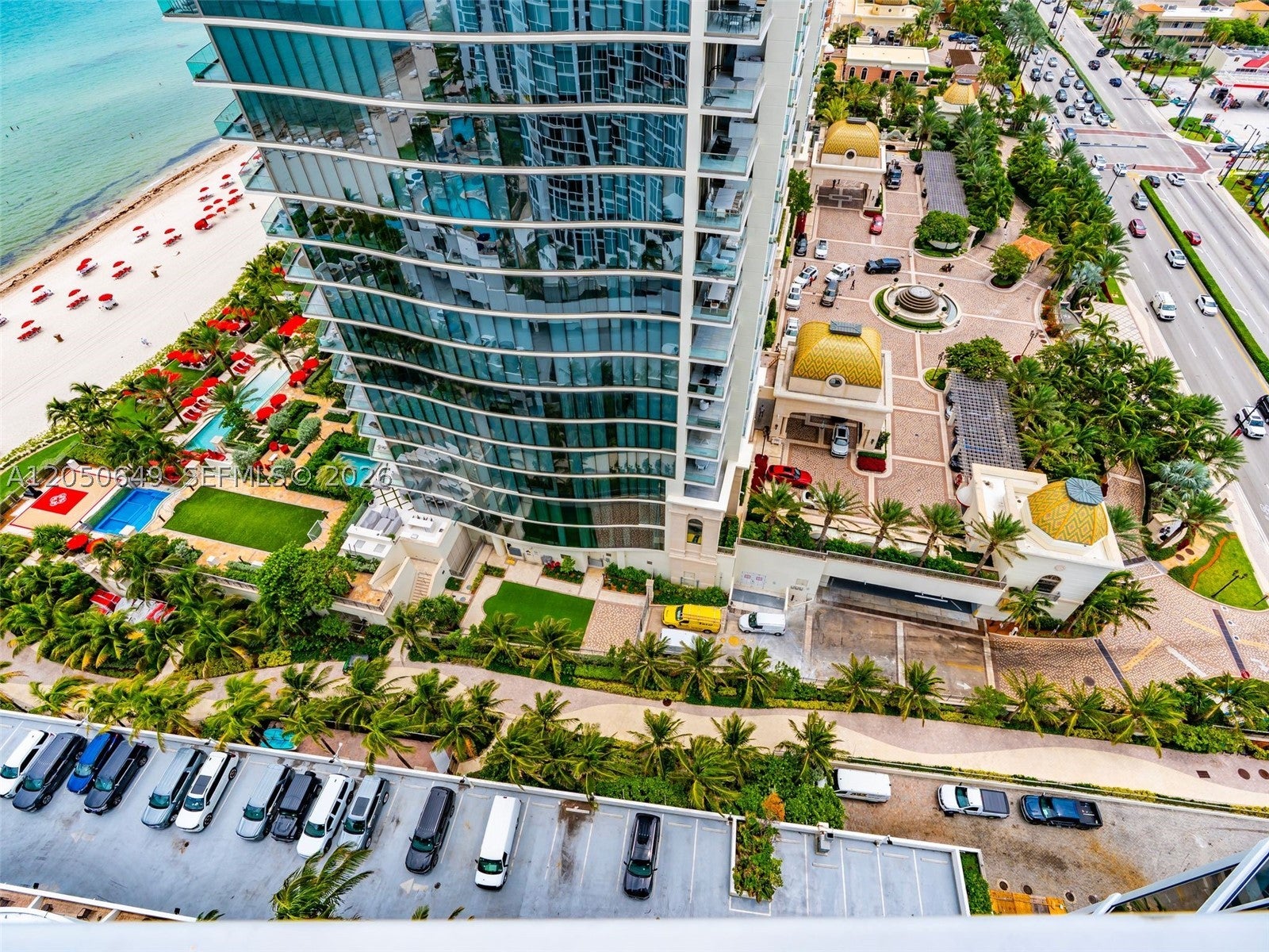 18001 Collins Ave 1814