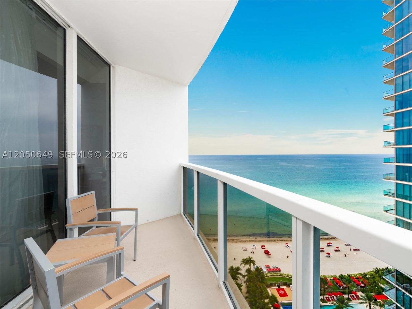 18001 Collins Ave 1814