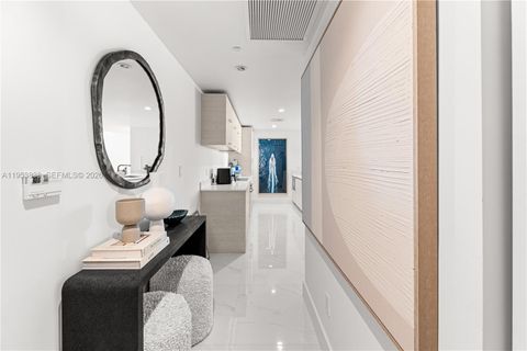 1300 S Miami Ave 2810 Miami FL 33130