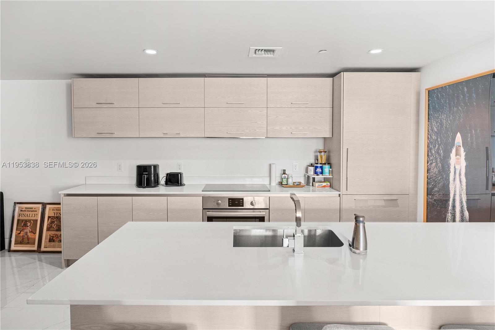 1300 S Miami Ave 2810