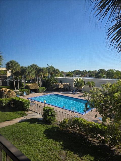 8015 SW 107th Ave 313 Miami FL 33173