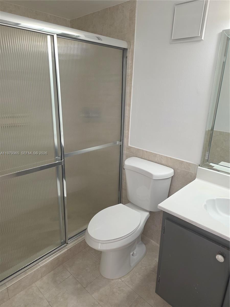 THE HORIZONS CONDO #4 - Residential