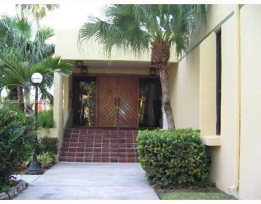 THE HORIZONS CONDO #4 - Residential