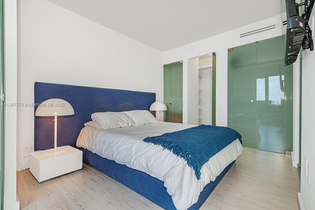 RONEY PALACE CONDO - Residential Lease