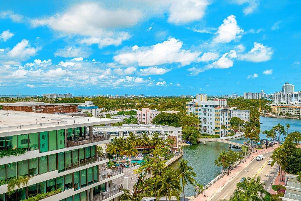 RONEY PALACE CONDO - Residential Lease