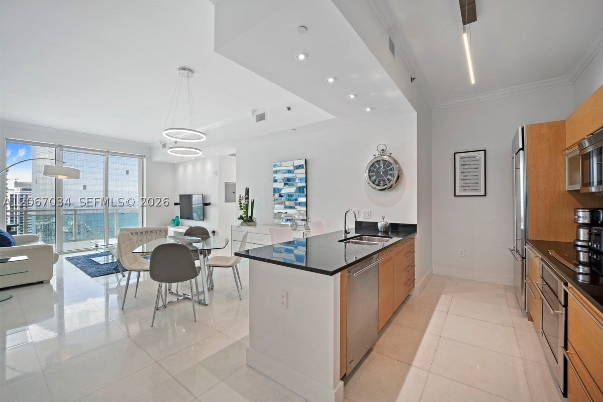 950 Brickell Bay Dr 4600