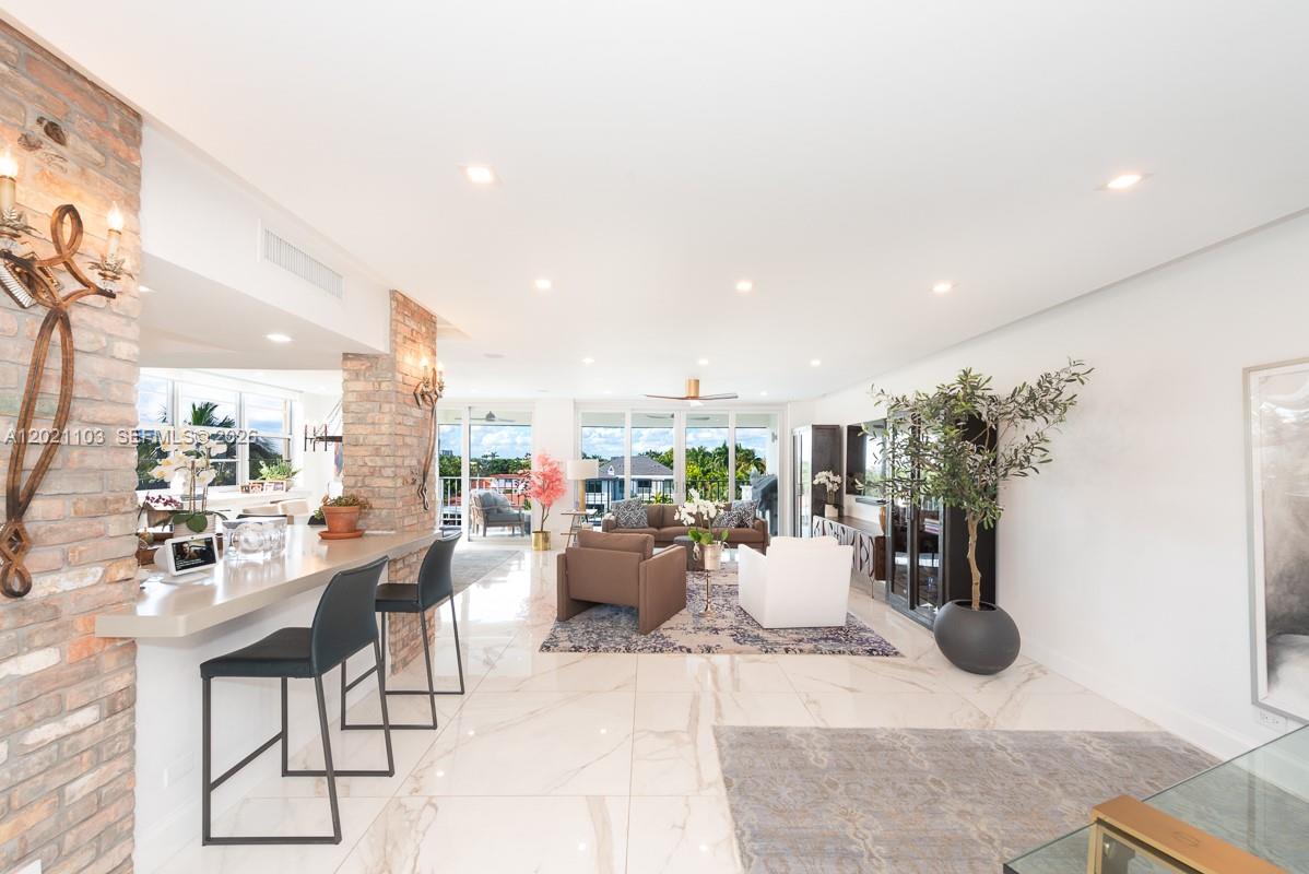 10180 W Bay Harbor Dr 4A