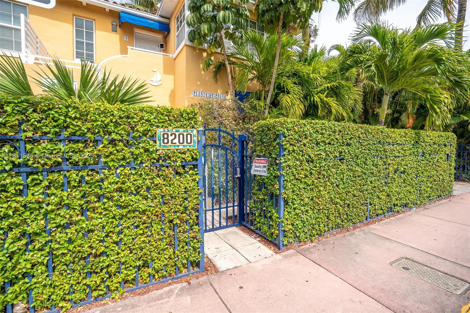 Rental Property at 8200 Harding Ave 2, Miami Beach, Miami-Dade County, Florida - Bedrooms: 2 
Bathrooms: 1  - $1,975 MO.
