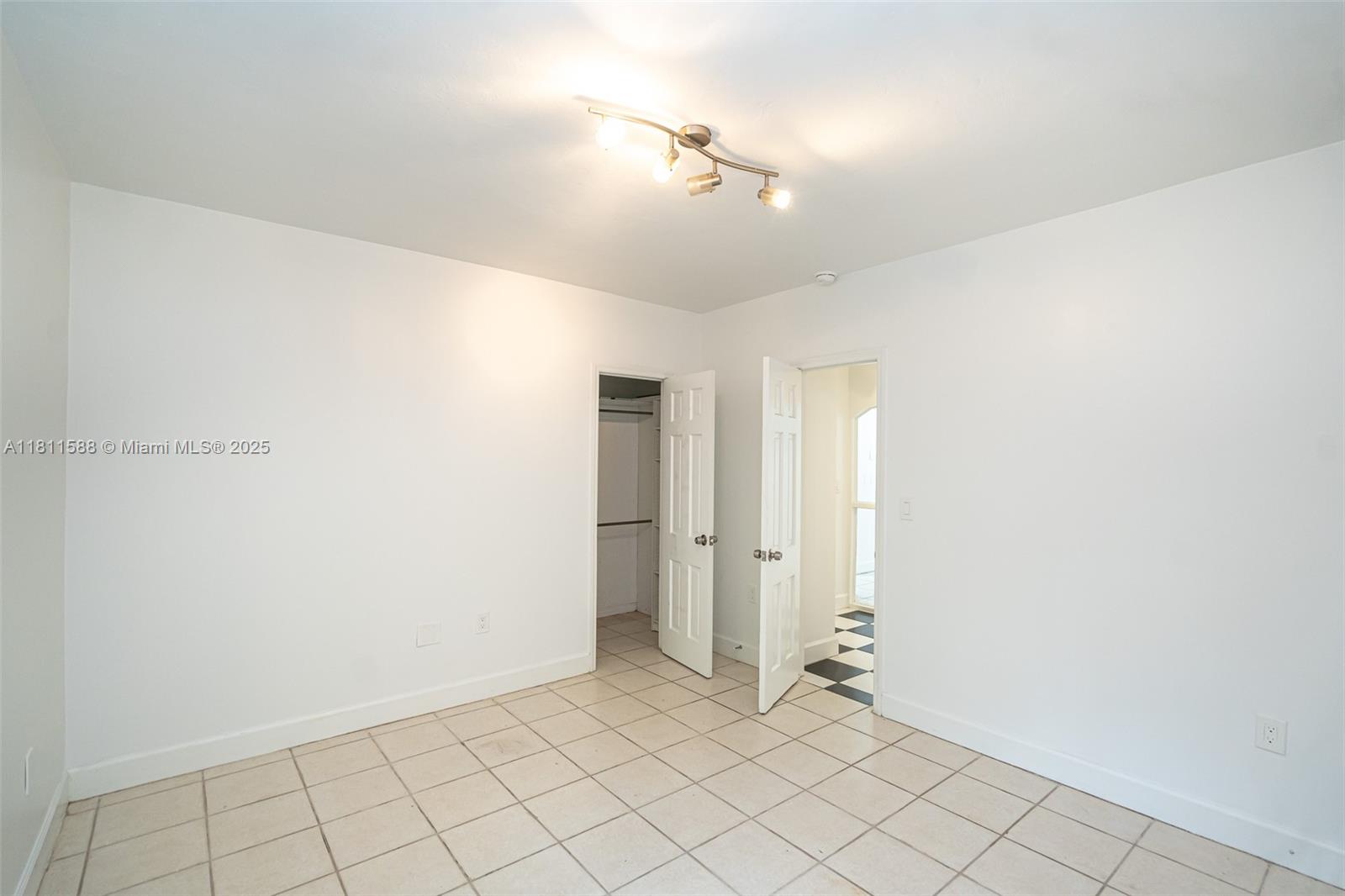 HAYNSWORTH BEACH SUB - Residential Lease