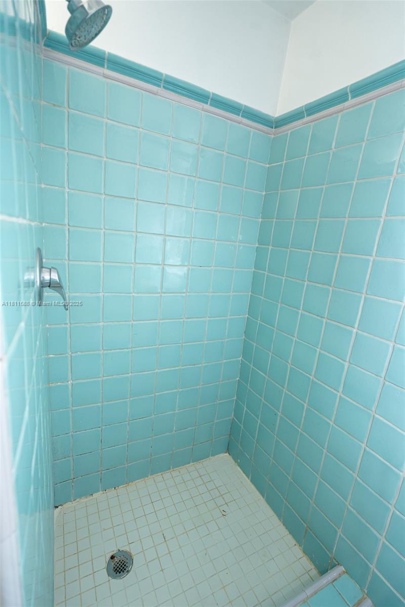 HAYNSWORTH BEACH SUB - Residential Lease