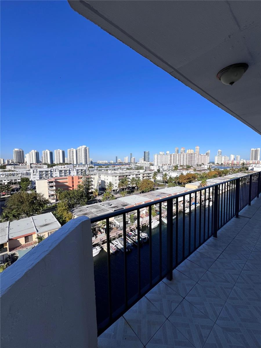 View photos, virtual tours, details... 3545 NE 166th St 1004