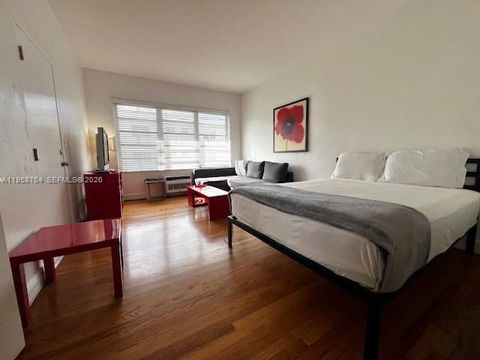 601 7th St 4 Miami Beach FL 33139