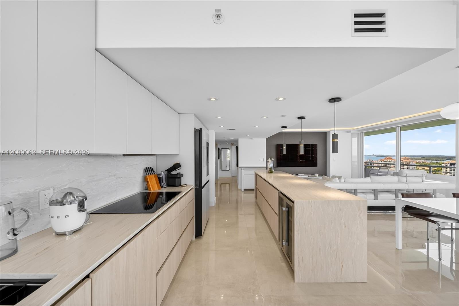 400 S Pointe Dr 2009