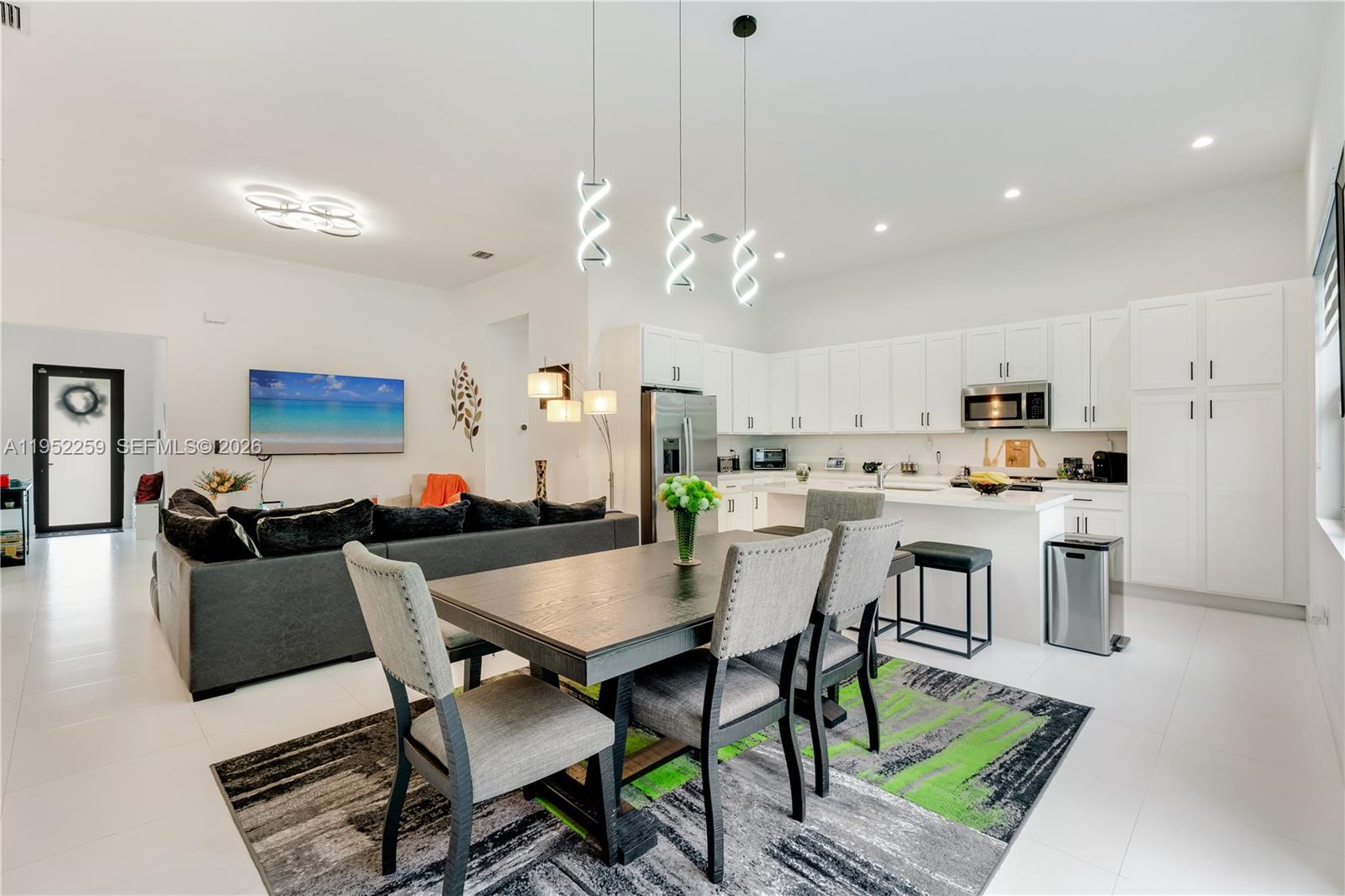 SAN ANTONIO ESTATES - Residential