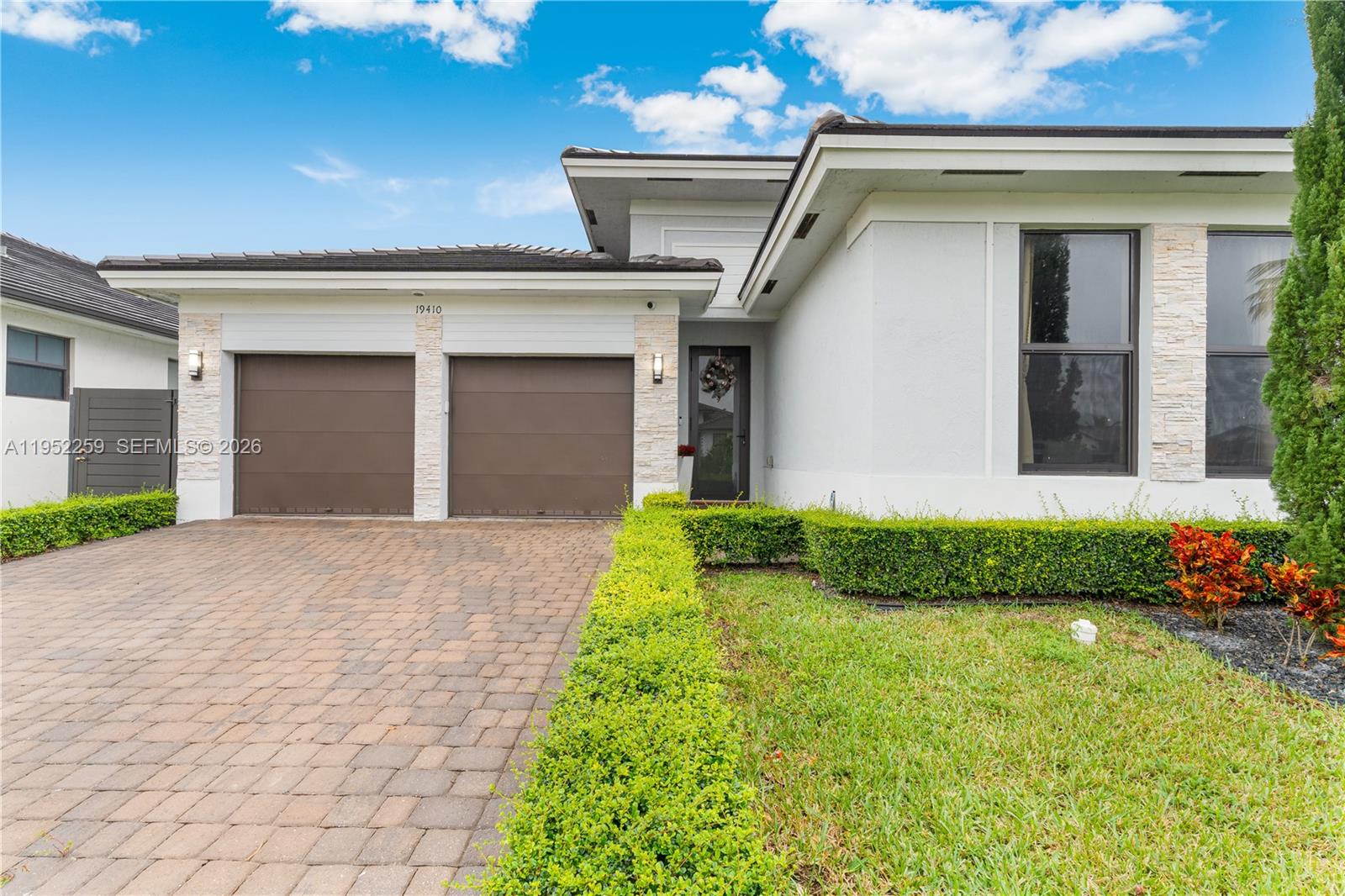 SAN ANTONIO ESTATES - Residential